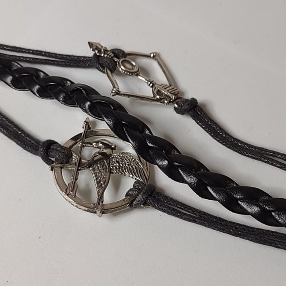 Bow, Arrow, And Mockingjay 3 Layer Black Bracelet - Picture 6 of 11